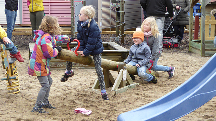 Holz im Garten: Die Holz-Schröer Kinderwelten – Spaß mit Holz Schröer